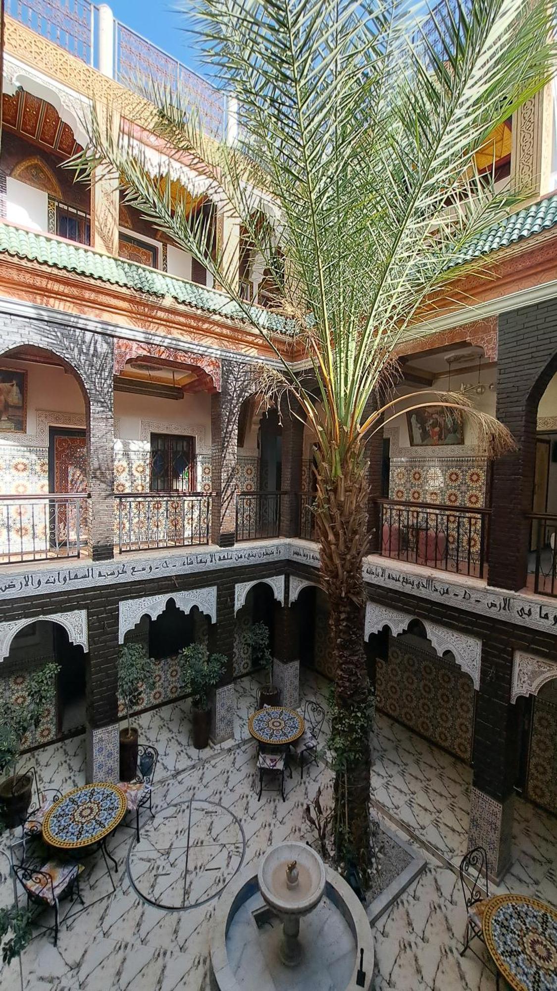 Hotel Riad Fantasia มาร์ราเกช ภายนอก รูปภาพ