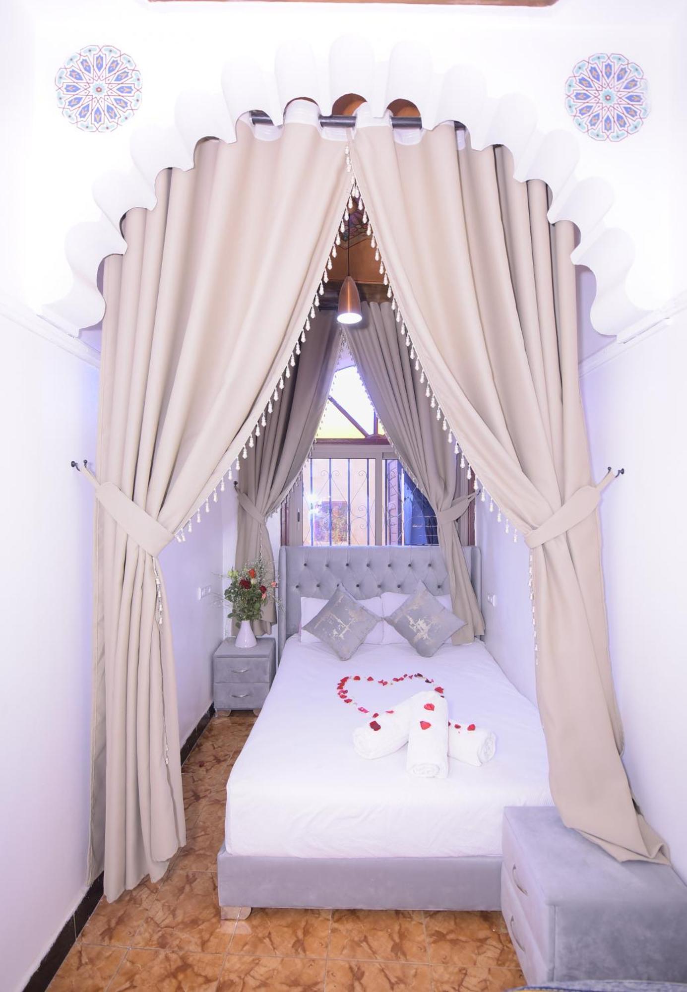 Hotel Riad Fantasia มาร์ราเกช ภายนอก รูปภาพ